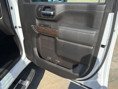Used 2022 GMC Sierra 2500 SLE w/ SLE Convenience Package AWD/4WD image 11