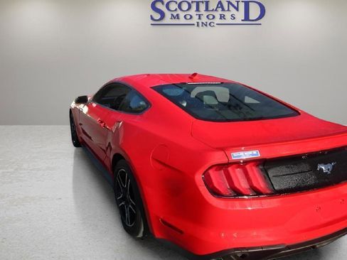 Used 2022 Ford Mustang Premium RWD image 8