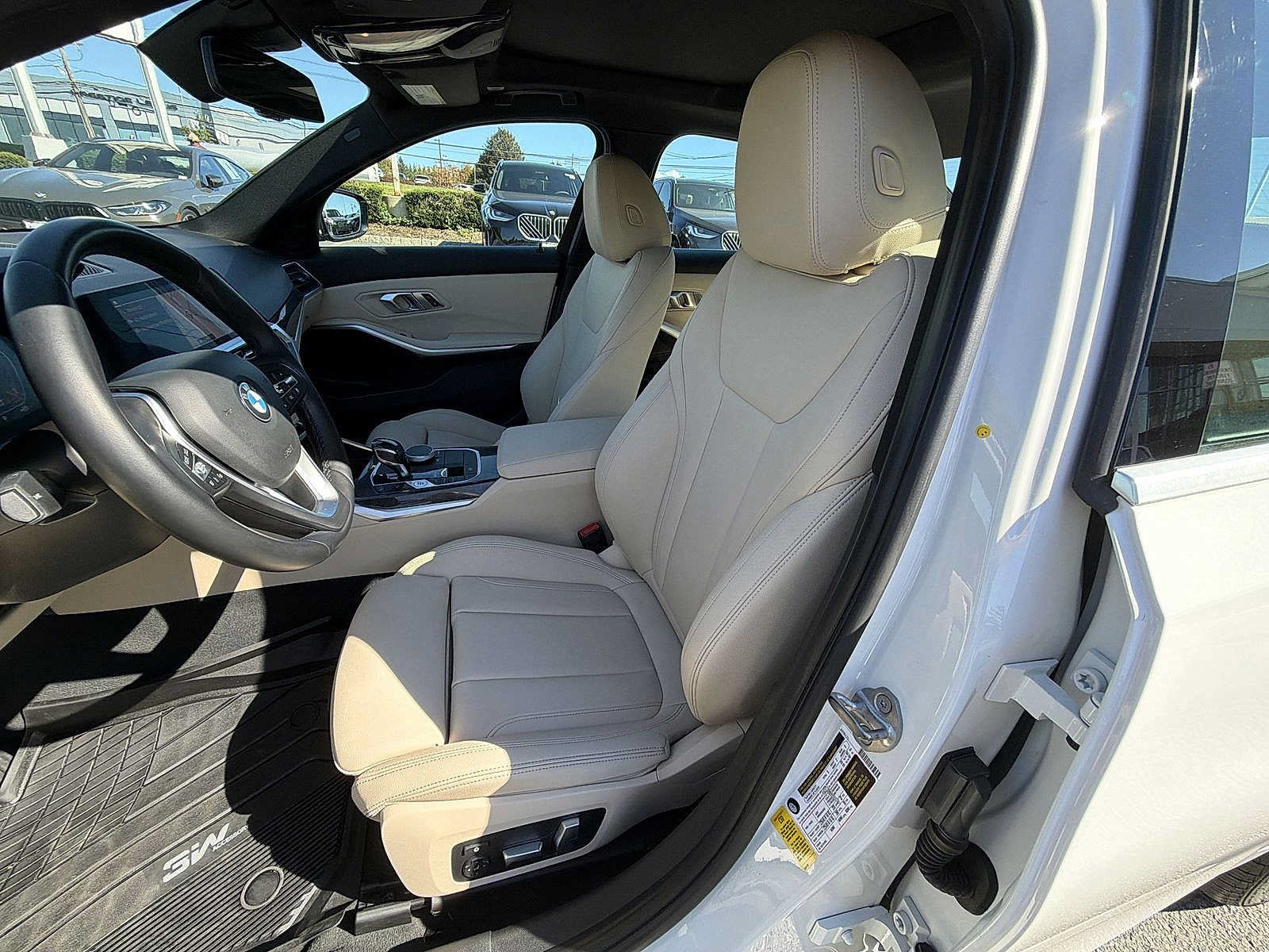 Used 2020 BMW 330i Sedan w/ Convenience Package RWD image 19