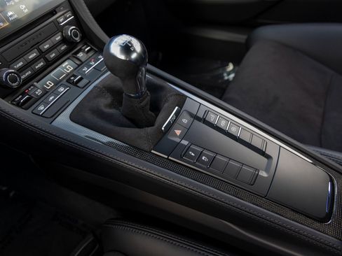 Certified 2024 Porsche 718 Cayman GT4 image 40