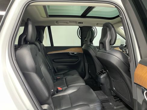 Used 2021 Volvo XC90 T6 Momentum w/ Advanced Package AWD/4WD image 33