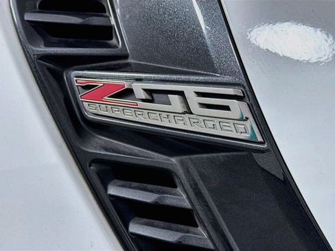 Used 2016 Chevrolet Corvette Z06 w/ 2LZ Preferred Equipment Group RWD image 10