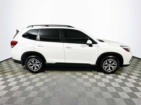 Used 2019 Subaru Forester Premium image 8