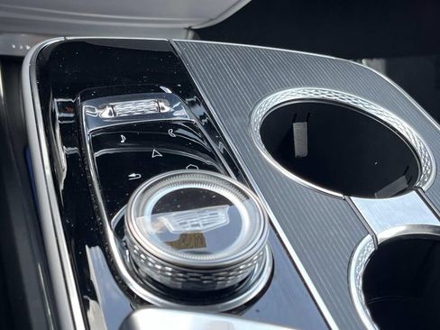 Used 2024 Cadillac Lyriq Luxury RWD image 33