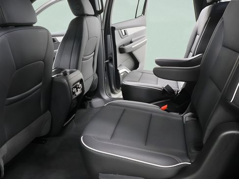 Used 2026 Buick Enclave Preferred AWD/4WD image 28