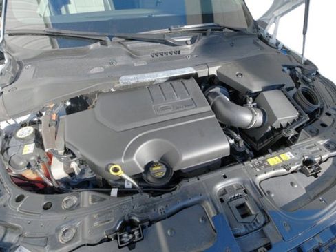 Certified 2023 Land Rover Range Rover Evoque R-Dynamic S image 9