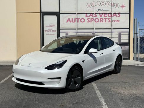 Used 2023 Tesla Model 3 Standard Range RWD image 4