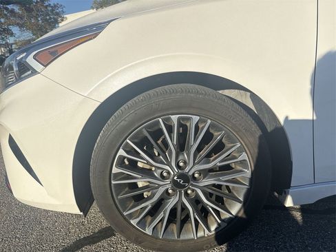 Used 2023 Kia Forte GT-Line image 17