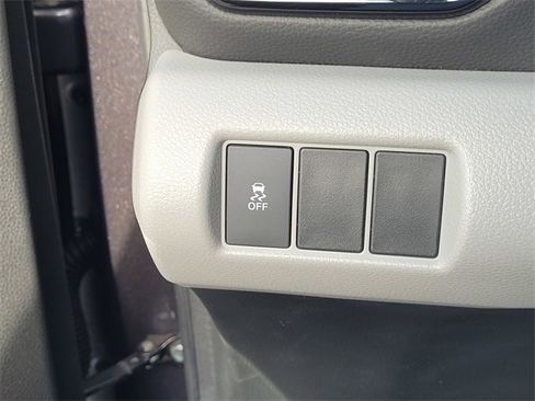 Used 2023 Honda Pilot LX image 17