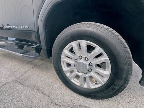 Used 2020 GMC Sierra 2500 Denali w/ Denali Ultimate Package image 16