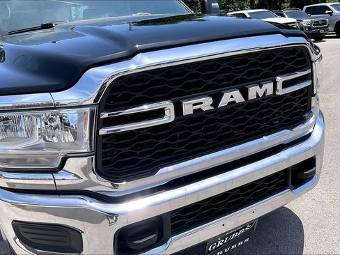 Used 2024 RAM 3500 Tradesman w/ Chrome Appearance Group AWD/4WD image 34
