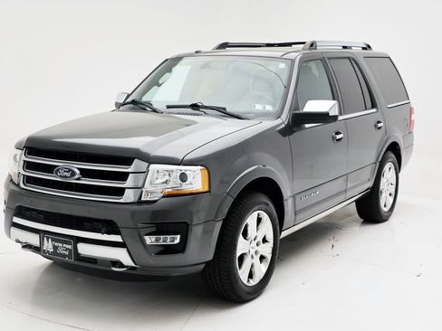 Used 2015 Ford Expedition Platinum image 2