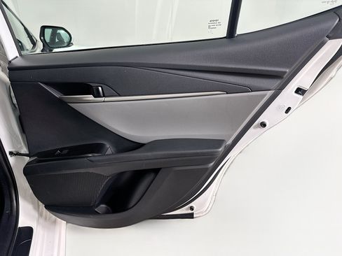 Used 2025 Toyota Camry SE w/ Convenience Package FWD image 28