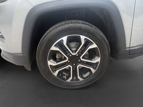 Used 2022 Jeep Compass Limited AWD/4WD image 9