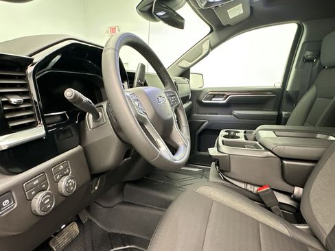 Certified 2026 Chevrolet Silverado 1500 RST w/ RST Select Package image 4