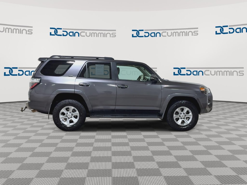 Used 2018 Toyota 4Runner SR5 Premium AWD/4WD image 2