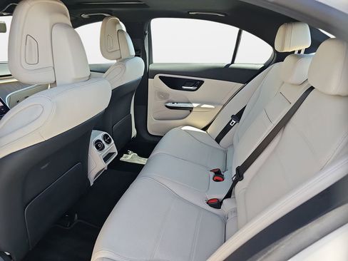 Used 2023 Mercedes-Benz C 300 Sedan image 21