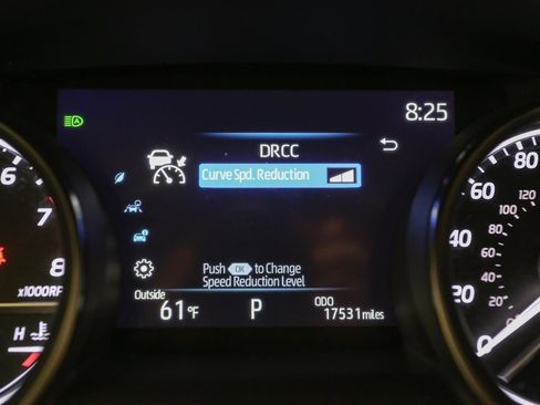 Used 2023 Toyota Camry SE image 37