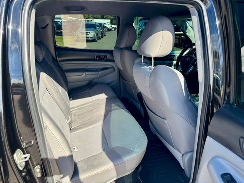 Used 2012 Toyota Tacoma 4x4 Double Cab image 16