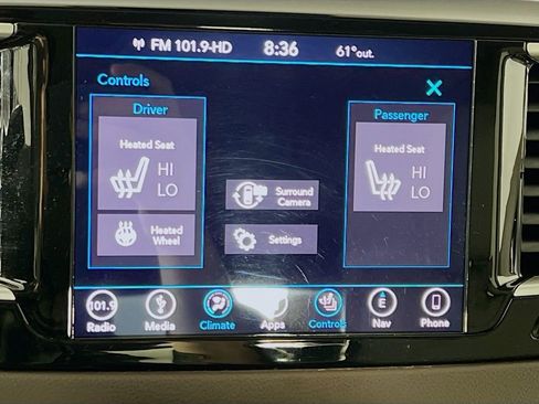 Used 2019 Chrysler Pacifica Touring-L w/ Advanced Safetytec Group image 20