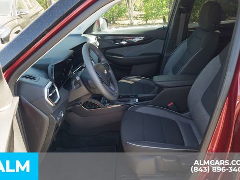 Used 2025 Chevrolet TrailBlazer LT image 15