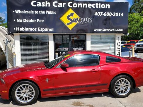 Used 2013 Ford Mustang Premium RWD image 10