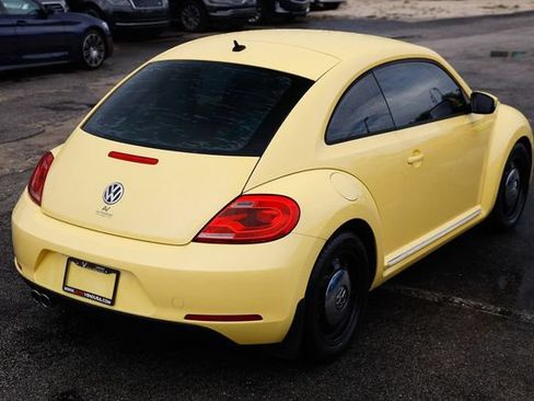 Used 2013 Volkswagen Beetle 2.5 FWD image 14