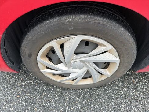 Used 2024 Subaru Impreza 2.0i image 11