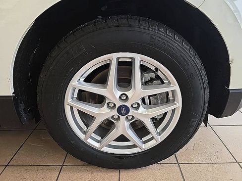 Used 2023 Ford Edge SEL AWD/4WD image 37