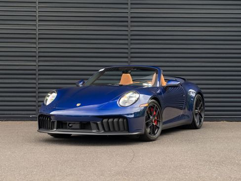 Certified 2025 Porsche 911 Carrera GTS RWD image 1