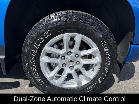 Used 2022 Chevrolet Silverado 1500 RST AWD/4WD image 10