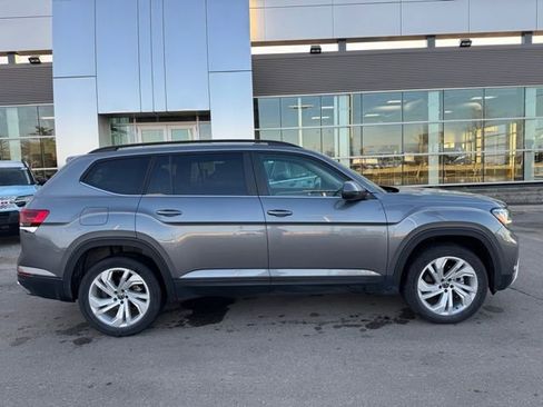 Used 2023 Volkswagen Atlas SE AWD/4WD image 35