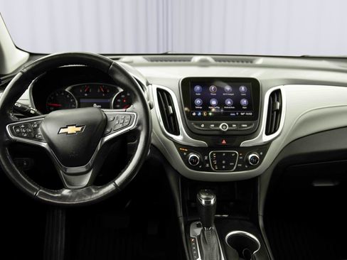 Used 2019 Chevrolet Equinox Premier FWD image 3