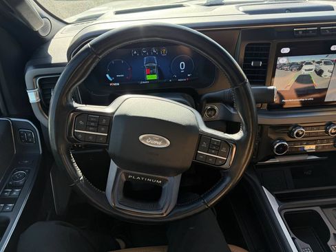 Used 2023 Ford F350 Platinum AWD/4WD image 9