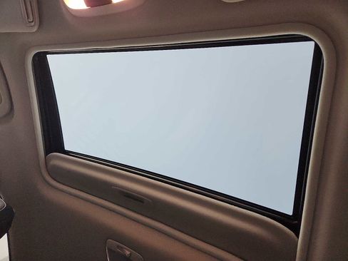 Used 2019 Subaru Crosstrek Hybrid w/ Moonroof Package w/Navigation image 14