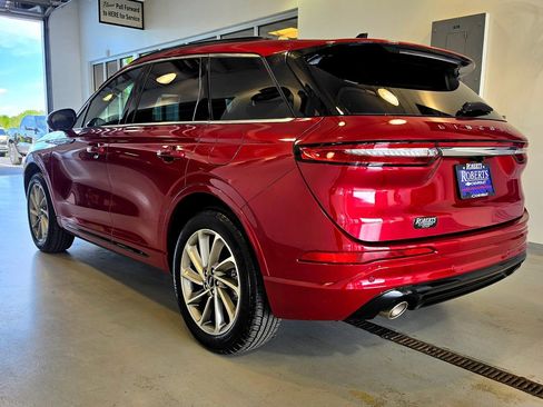 Used 2025 Lincoln Corsair Grand Touring w/ Equipment Group 301A AWD/4WD image 5