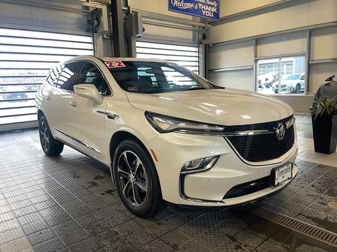 Used 2022 Buick Enclave Essence w/ Experience Buick Package image 1