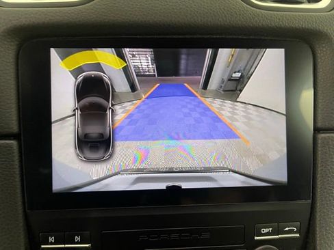 Used 2024 Porsche 718 Boxster image 38