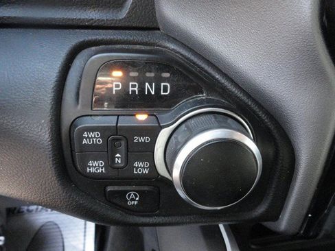 Used 2023 RAM 1500 Big Horn AWD/4WD image 12