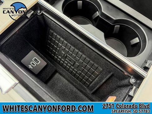 New 2026 Lincoln Navigator Reserve w/ Jet Appearance Package image 18