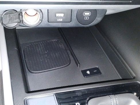 Used 2025 Hyundai Elantra Sport image 38