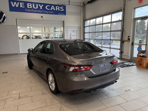 Used 2023 Toyota Camry LE image 7