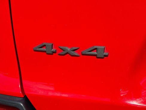 Used 2019 Jeep Cherokee Trailhawk image 11