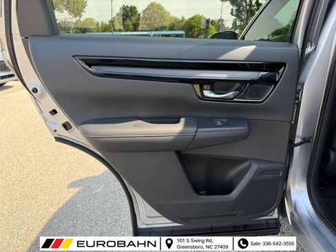 Used 2023 Honda CR-V Sport Touring image 10