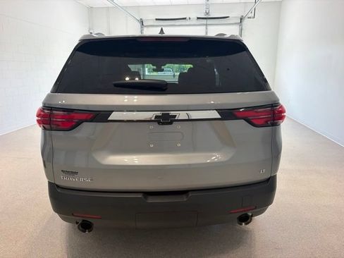 Used 2023 Chevrolet Traverse LT FWD image 5