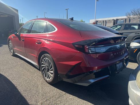 Used 2025 Hyundai Sonata Limited image 7