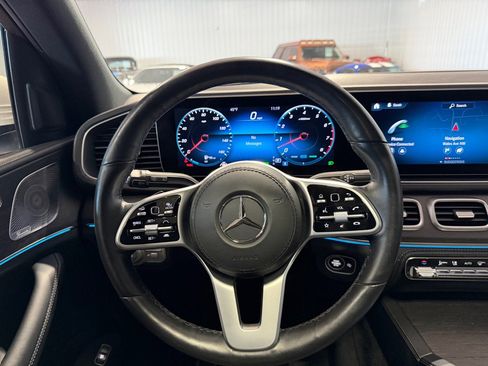 Used 2020 Mercedes-Benz GLS 450 4MATIC image 32