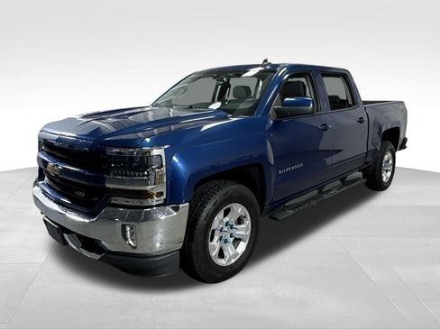 Used 2017 Chevrolet Silverado 1500 LT w/ All Star Edition AWD/4WD image 4