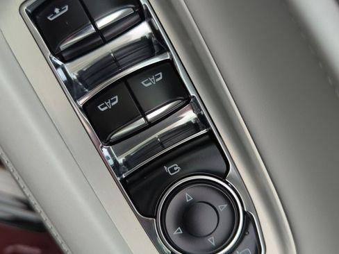 Used 2020 Chevrolet Corvette Stingray Premium Conv w/ 3LT Preferred Equipment Group image 11