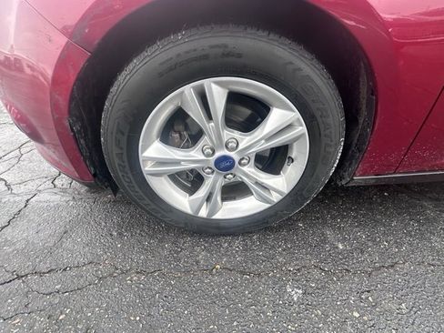 Used 2014 Ford Focus SE image 9